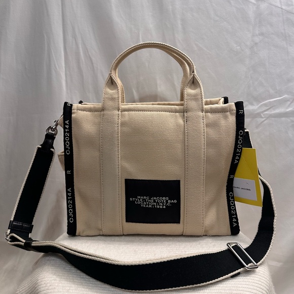 LIKE NEW Marc Jacobs The Jacquard Medium Tote Bag in Warm Sand BEIGE REVOLVE - Picture 14 of 16